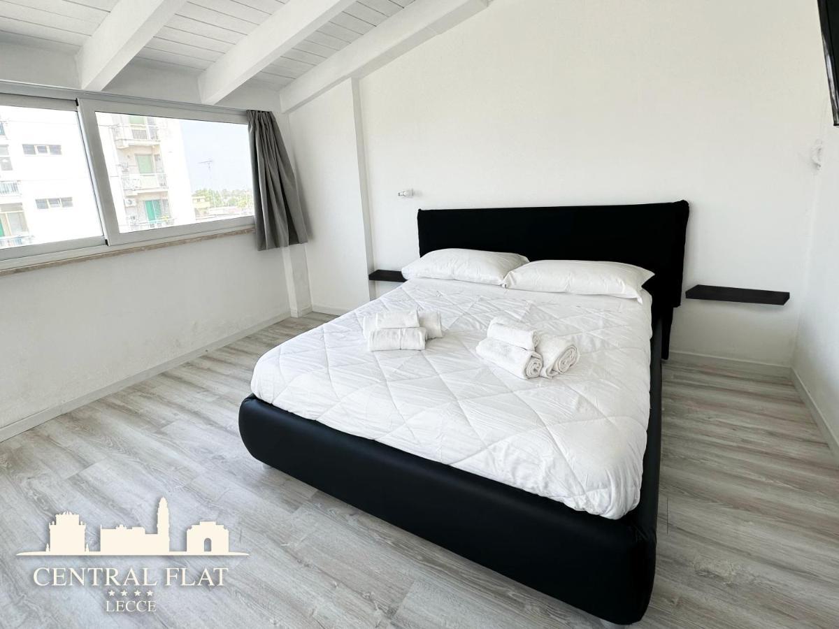 דירות Lecce Central Flat - Attico Con Patio E Parcheggio Privato מראה חיצוני תמונה