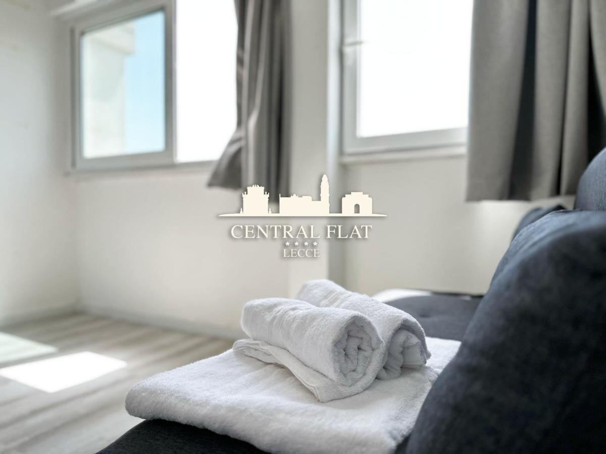 דירות Lecce Central Flat - Attico Con Patio E Parcheggio Privato מראה חיצוני תמונה